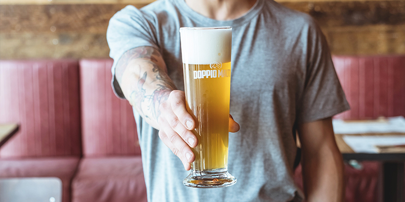 Bicchiere Da Birra Erdinger 0,5L Con Decoro Floßfahrt-Gaudi - Bianco Satinato, In Cartone Originale